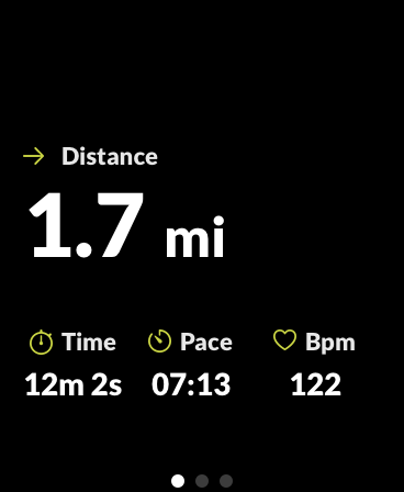 Apple Watch Surf Tracker session showing distance, time, pace, and heart rate.